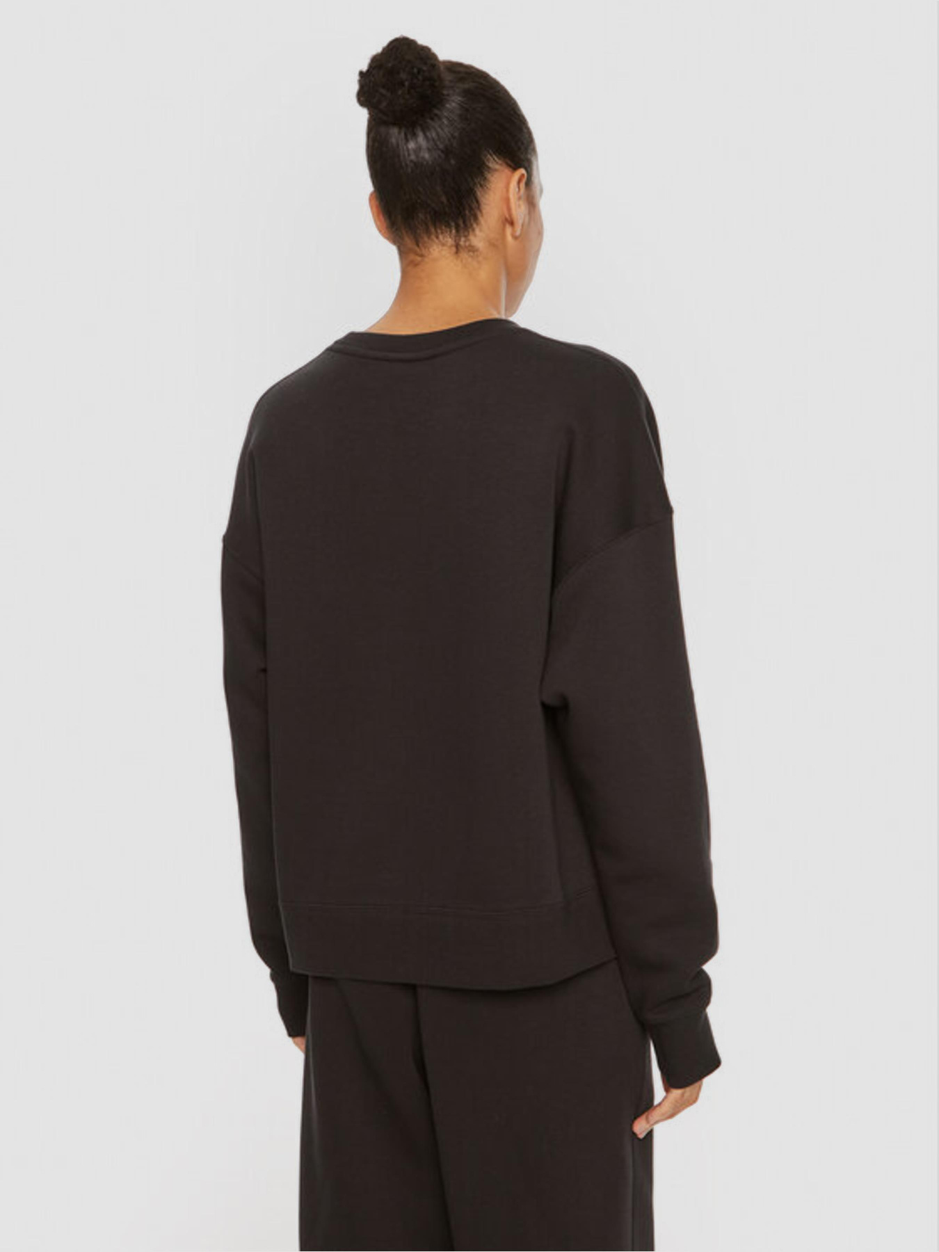 Свитшот Jordan Brooklyn Fleece Crewneck модель FN4491-010 Свитшот Jordan Brooklyn Fleece Crewneck модель FN4491-010 Фото