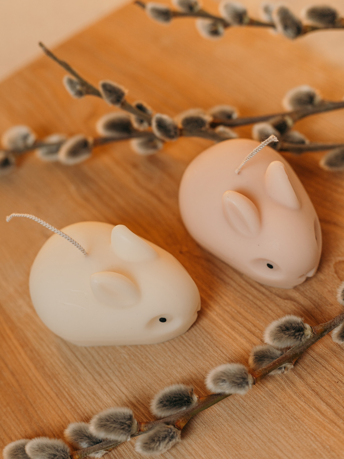 Аромасвечка "Кролик", аромат - "Банановый хлеб", из натурального оливкового воска Candle Design модель 140.2007 Фото