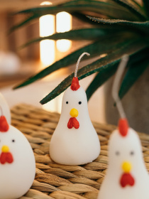 Ароматическая свеча "Петушок", аромат - "Бренди-груша", из натурального оливкового воска Candle Design модель 140.2021 Фото