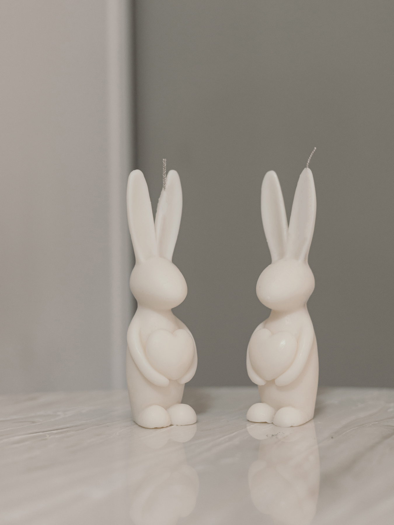 Аромасвічка "Заєць любові", аромат - "Ожина & шампанське", натуральний бджолиний віск Candle Design модель 140.2010 Фото