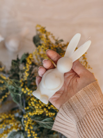 Аромасвічка "Заєць любові", аромат - "Ожина & шампанське", натуральний бджолиний віск Candle Design модель 140.2010 Фото