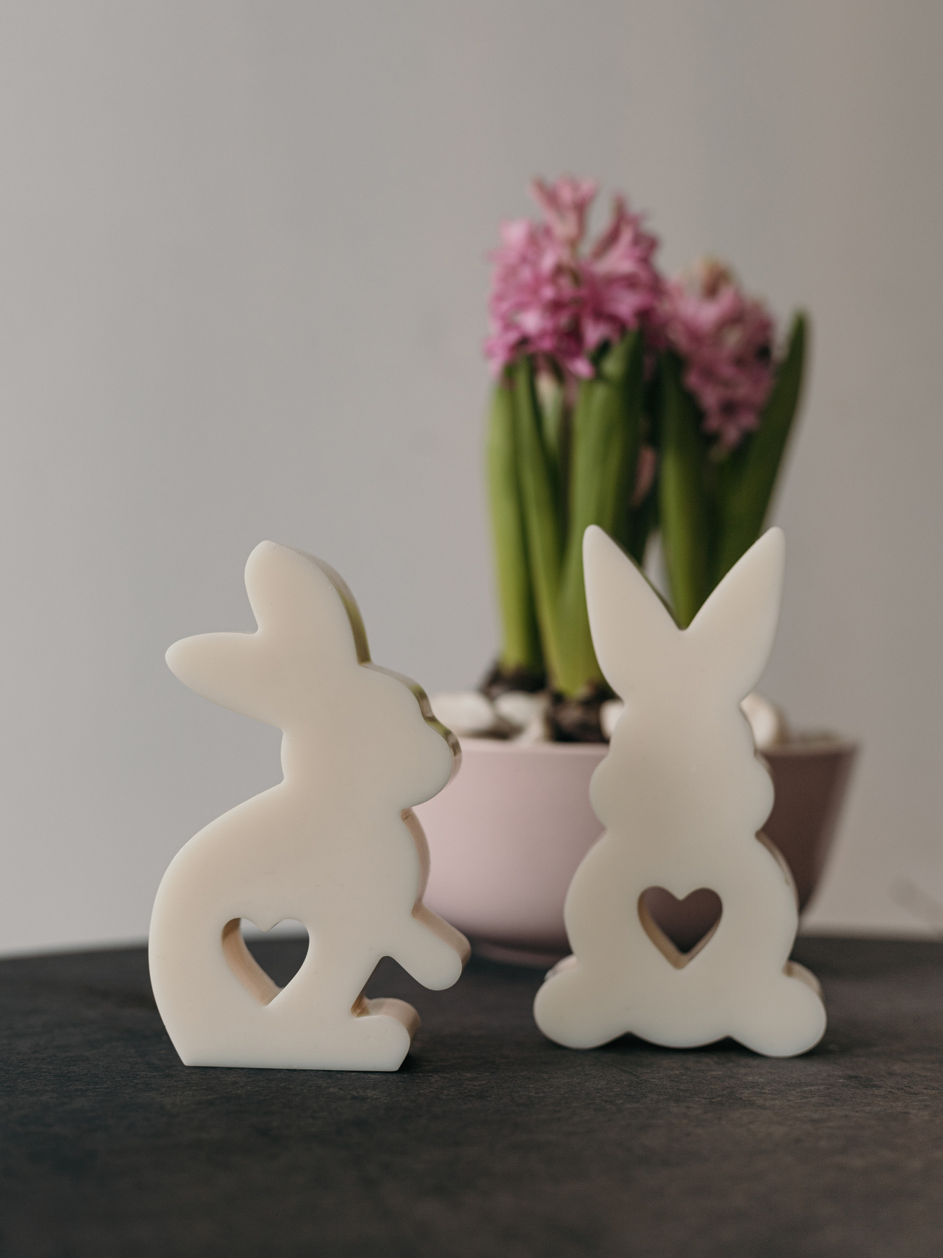 Аромасвечка "Заяц любви", аромат - "Ежевика & шампанское", натуральный пчелиный воск Candle Design модель 140.2013 Фото