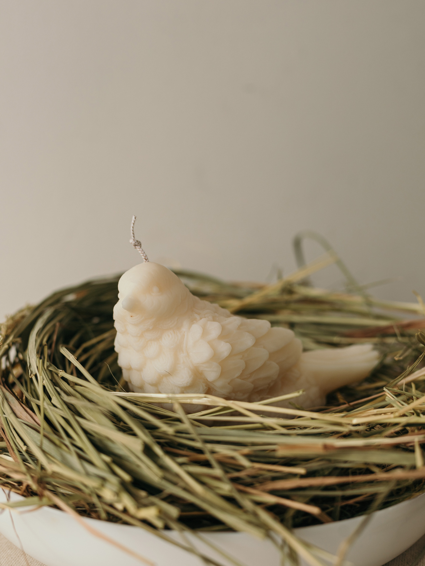 Свеча "Птичка М" парфюмированная, аромат - "Цвет вишни", из натурального оливкового воска Candle Design модель 140.2022 Фото