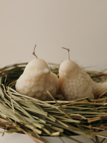 Свеча "Птичка М" парфюмированная, аромат - "Цвет вишни", из натурального оливкового воска Candle Design модель 140.2022 Фото