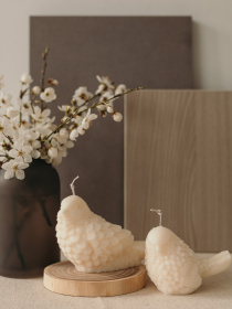 Ароматическая свеча "Птичка S", аромат - "Цвет вишни", из натурального оливкового воска Candle Design модель 140.2023 Фото