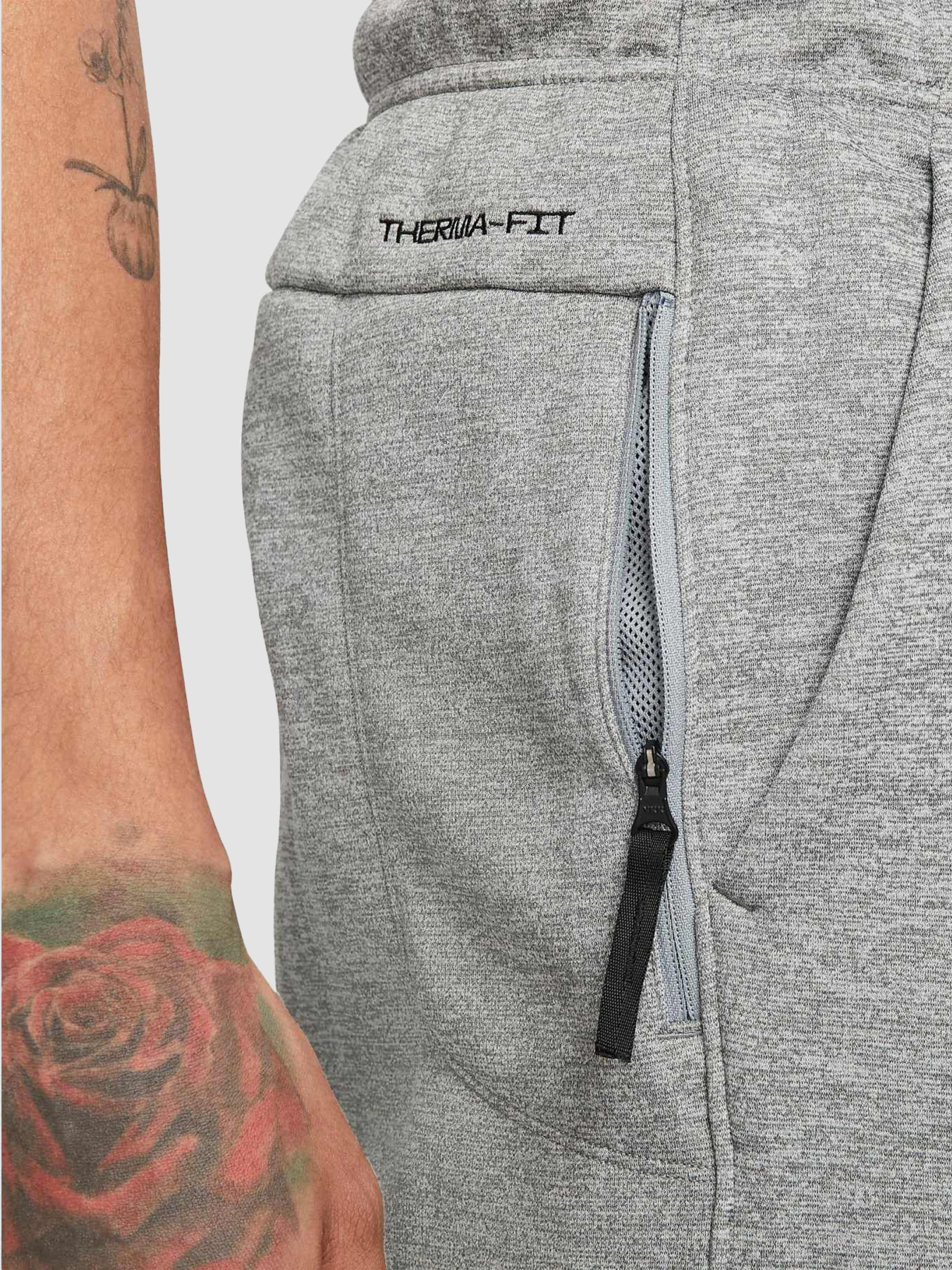 Джоггеры NIKE Tapered Fitness модель DQ5405-063 Джоггеры NIKE Tapered Fitness модель DQ5405-063 Фото