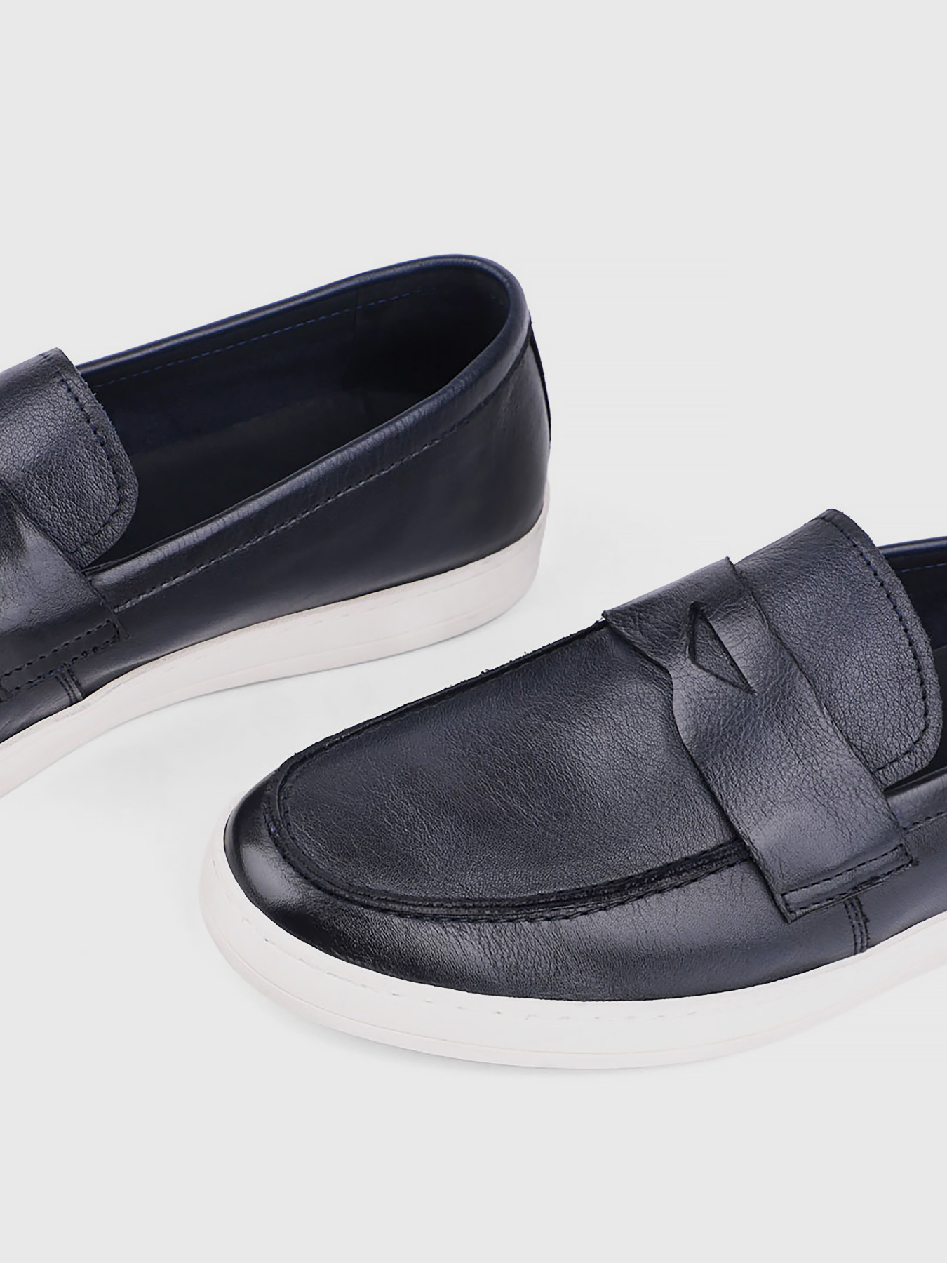 Лофери Miguel Miratez модель KT1291-18M321 Фото