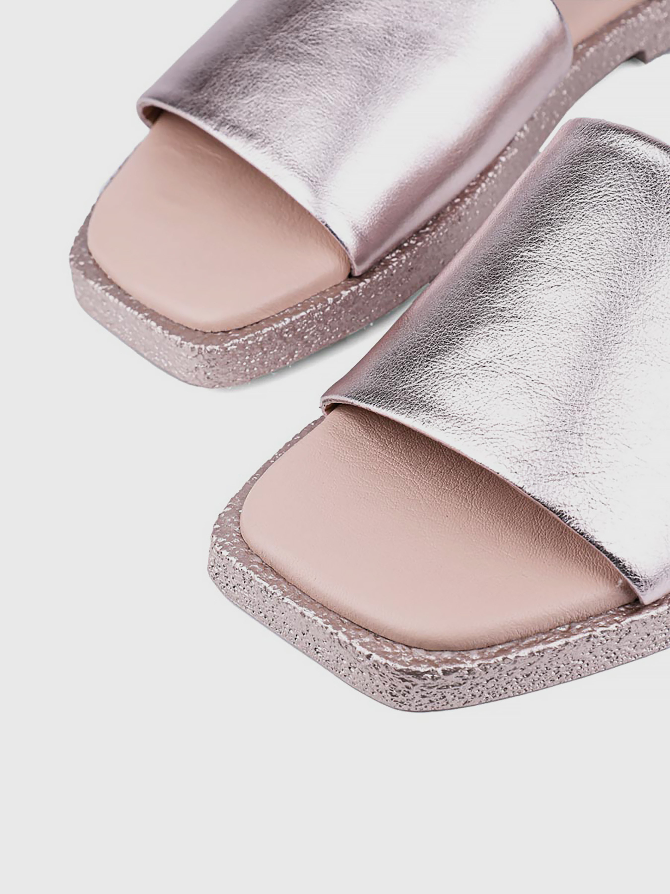 Шльопанці Attizzare модель 619-9554-333-TRSGLD Фото