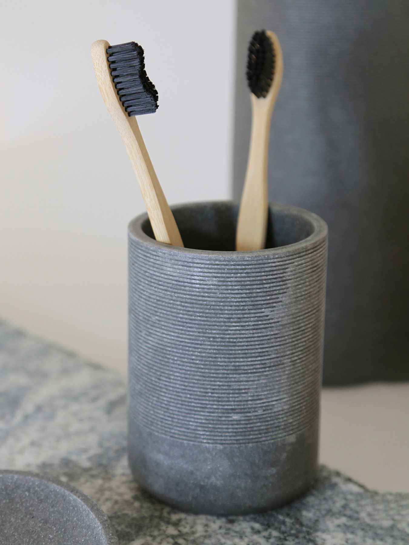 Подставка для зубных щеток "London" серая MBM MY HOME модель BA-41 GRAY Фото