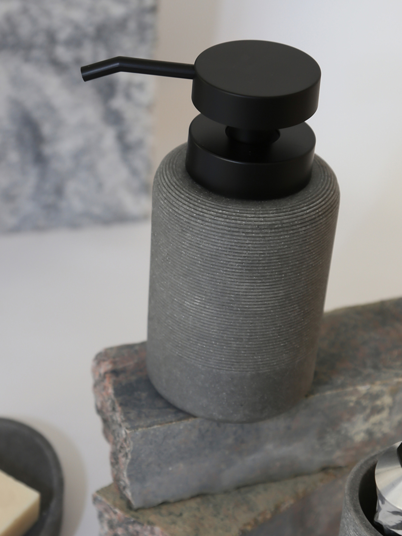 Диспенсер для рідкого мила "London" сірий MBM HOME модель BA-42 GRAY Фото