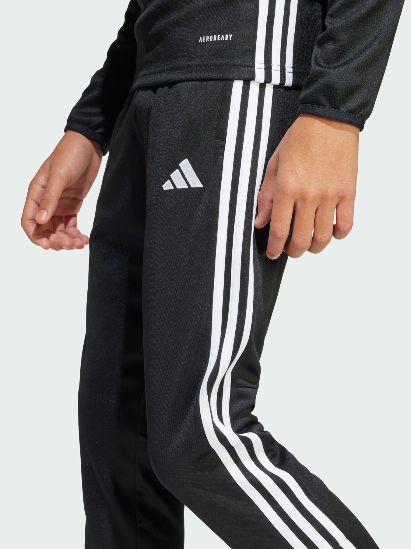 Штани спортивні Adidas Tiro модель JD0573 Фото