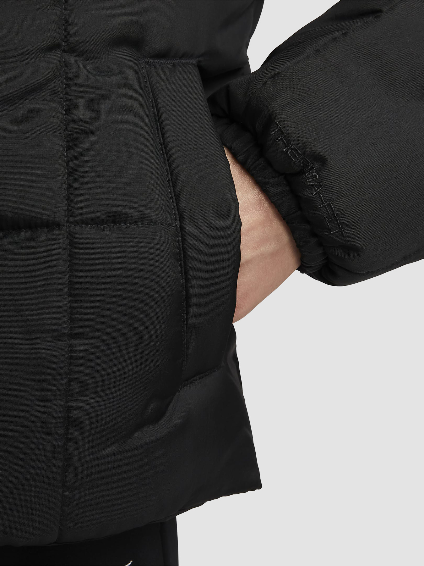 Зимова куртка NIKE Nsw Esstl Thrmr Clsc Puffer модель FB7672-010 Фото