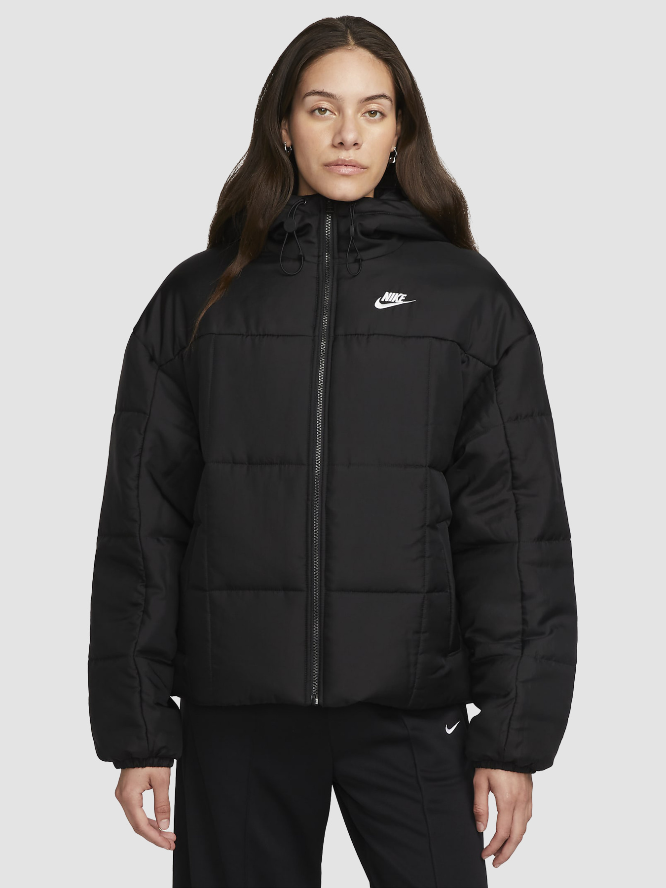 Зимова куртка NIKE Nsw Esstl Thrmr Clsc Puffer модель FB7672-010 Фото
