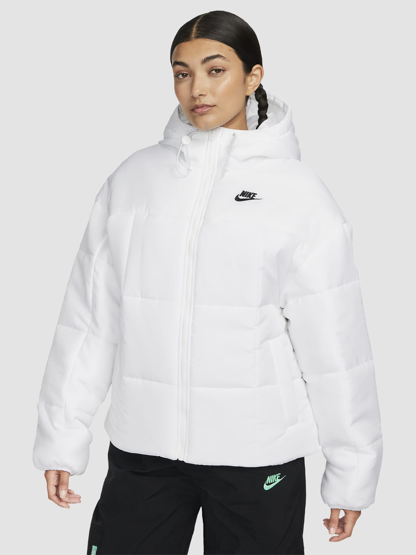 Зимова куртка NIKE Sportswear Classic Puffer Therma-Fit Loose Hooded Jacket модель FB7672-100 Фото