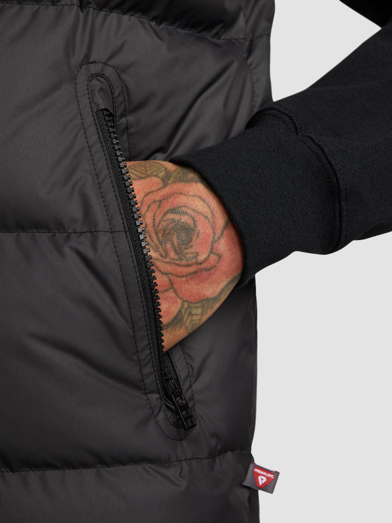 Утепленный жилет NIKE M Nk Sf Wr Pl-Fld Vest модель FB8193-010 Утепленный жилет NIKE M Nk Sf Wr Pl-Fld Vest модель FB8193-010 Фото