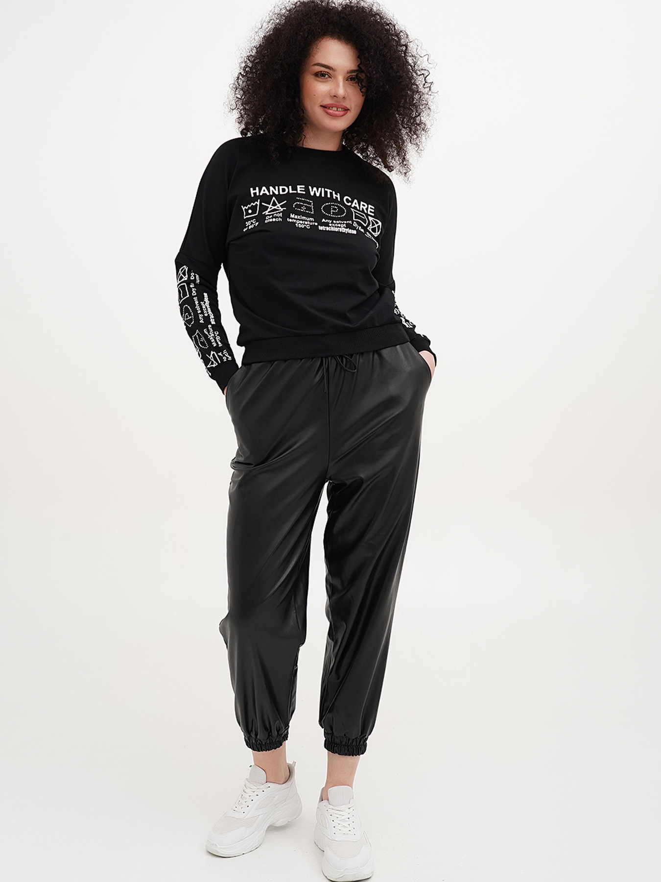 Джоггеры Vicolo модель 221-VC-4100_черный Фото