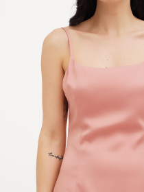 Платье мини Vicolo модель 221-VC-1805_пудра Платье мини Vicolo модель 221-VC-1805_пудра Фото