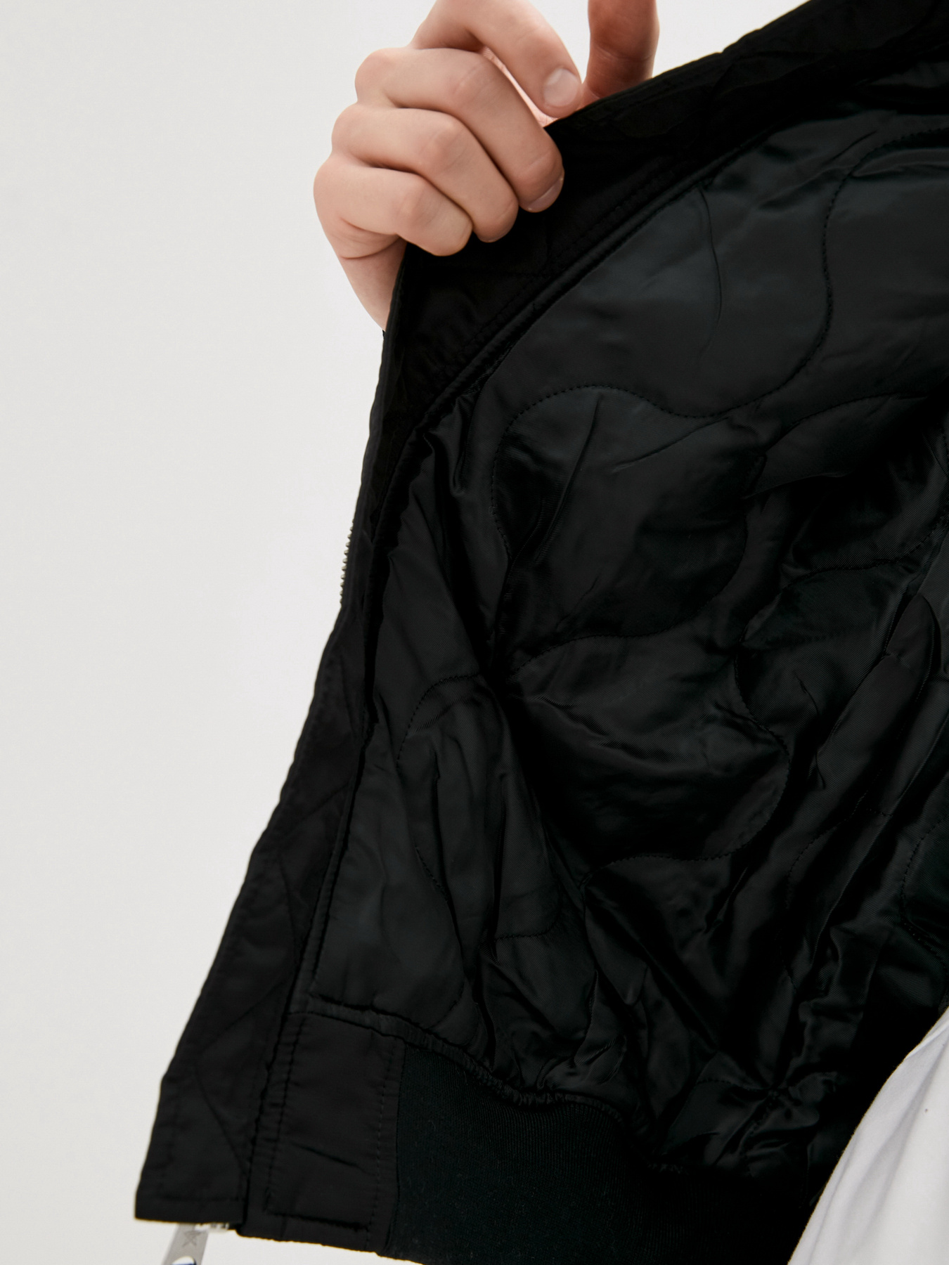 Бомбер Airboss модель 037600873221_black Фото