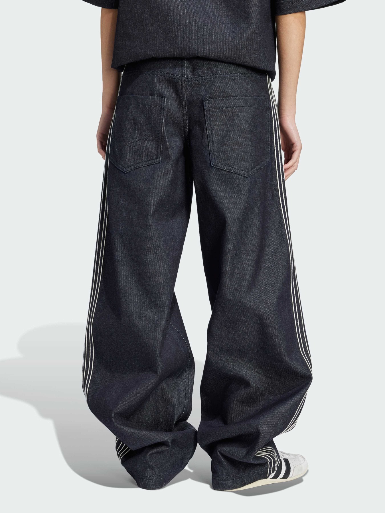 Штани повсякденні Adidas модель JJ3145 Фото