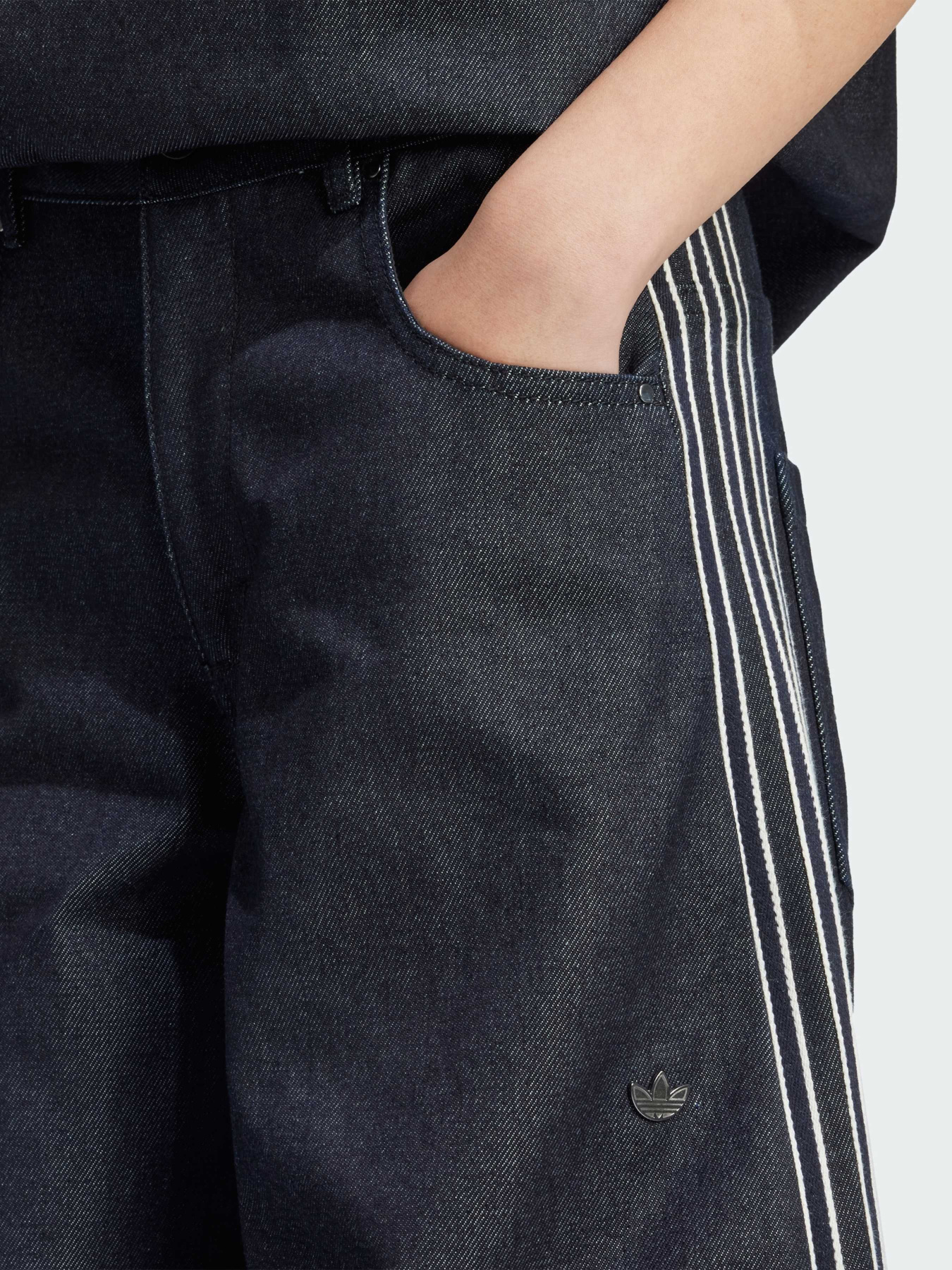 Штани повсякденні Adidas модель JJ3145 Фото