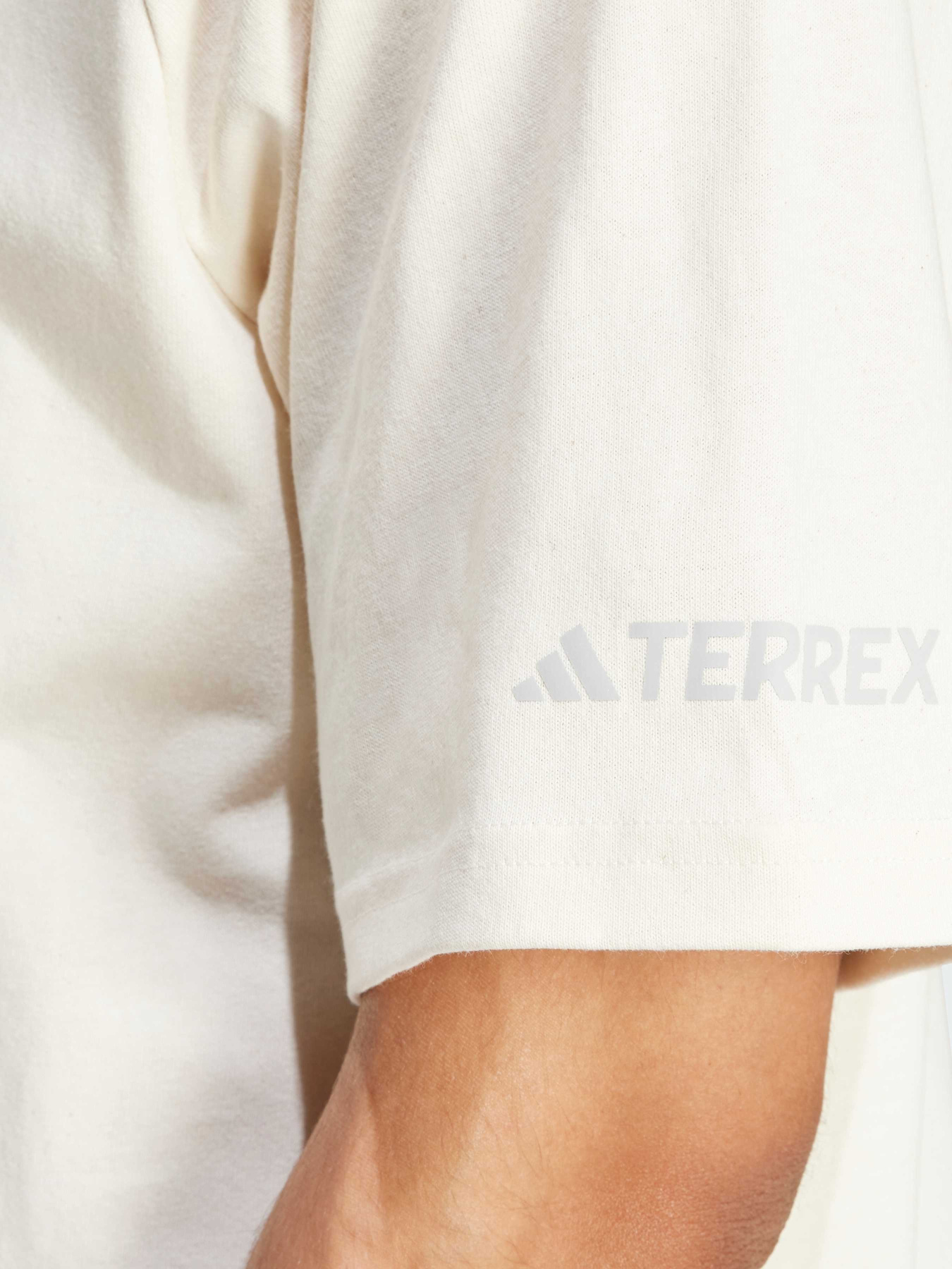 Спортивная футболка Adidas модель JI8317 Фото