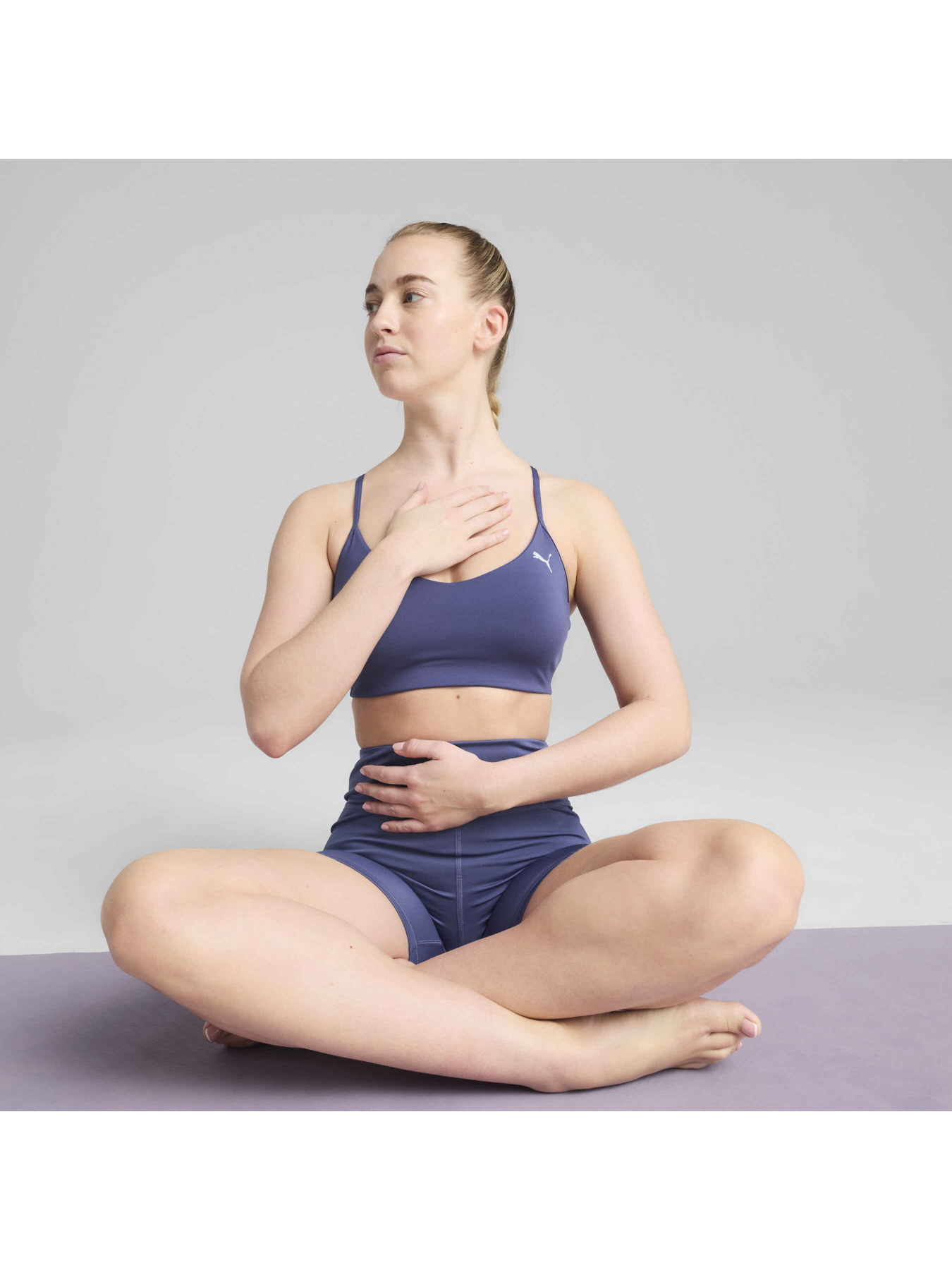 Топ спортивный PUMA Move Bra модель 526860 Фото