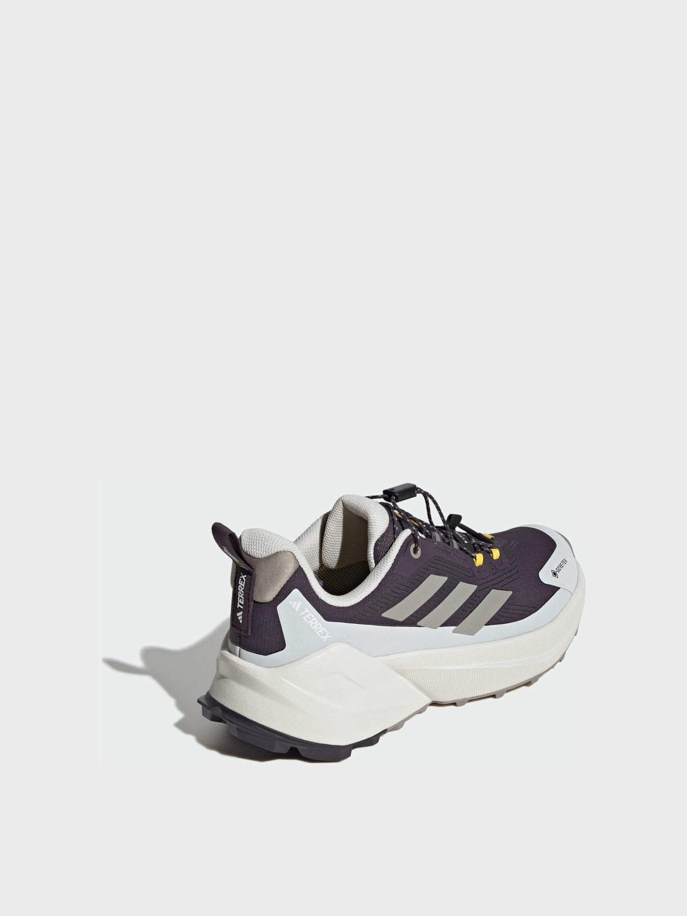 Кросівки для туризму|Outdoor Adidas модель JP7065 Фото