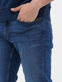 Зауженные джинсы Mustang Jeans Boston модель 1015289 Фото