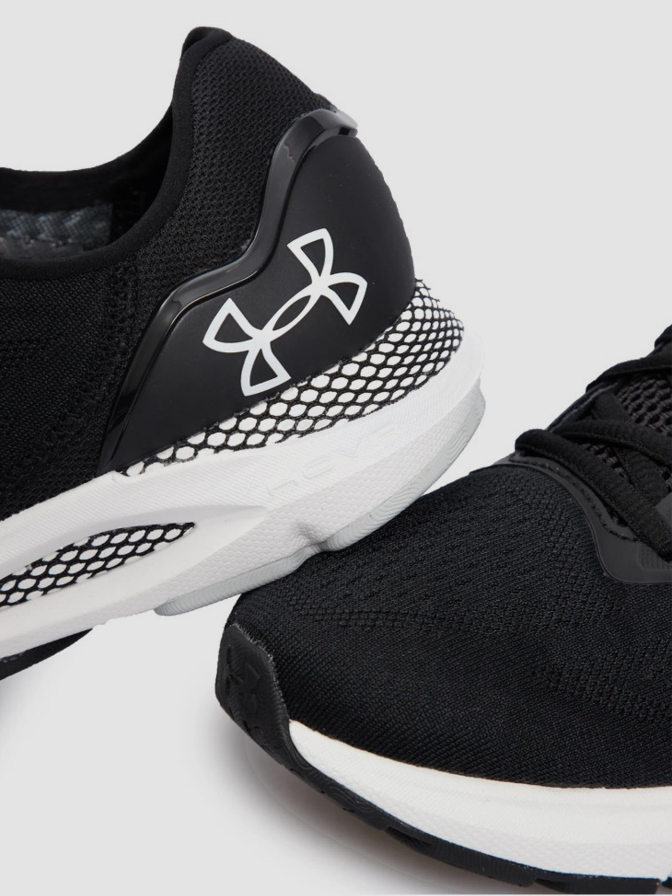 Кроссовки повседневные Under Armour Hovr Sonic 6 модель 3026121-001 Фото