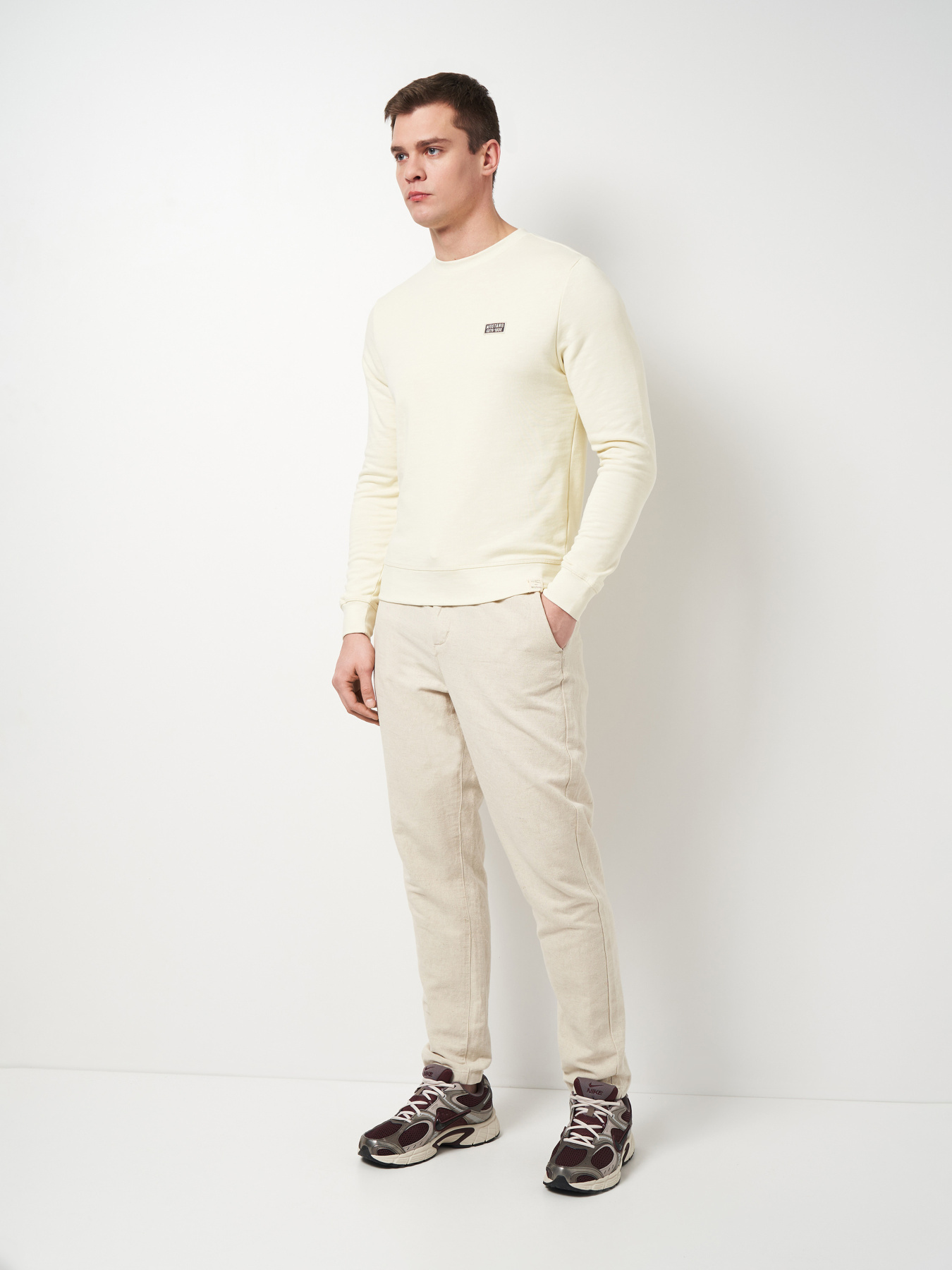 Завужені джинси Mustang Jeans Milano Linen Jogger модель 1015157 Фото