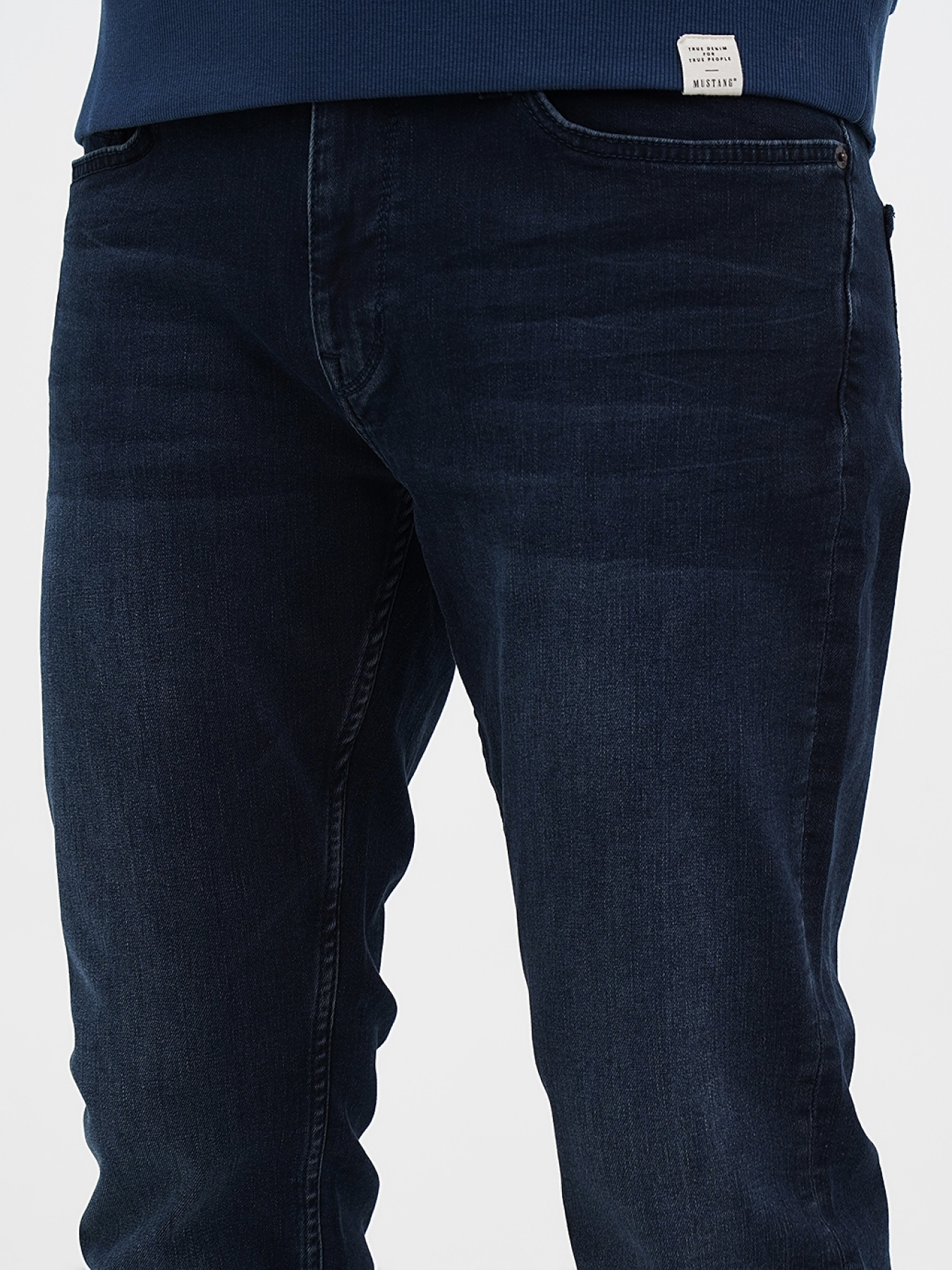 Зауженные джинсы Mustang Jeans Vegas модель 5008948 Зауженные джинсы Mustang Jeans Vegas модель 5008948 Фото