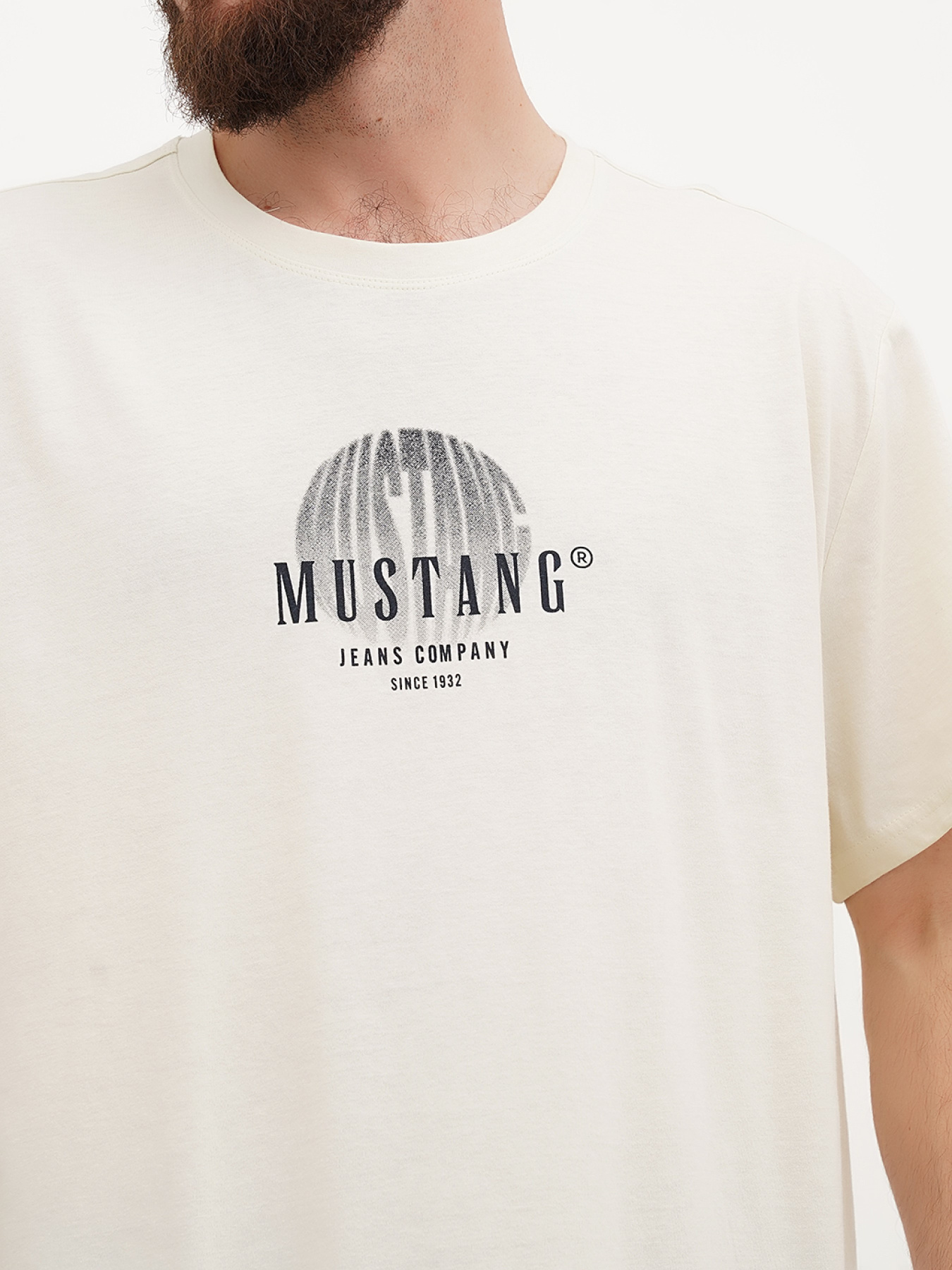 Футболка Mustang Jeans Austin, модель 4015646 Фото