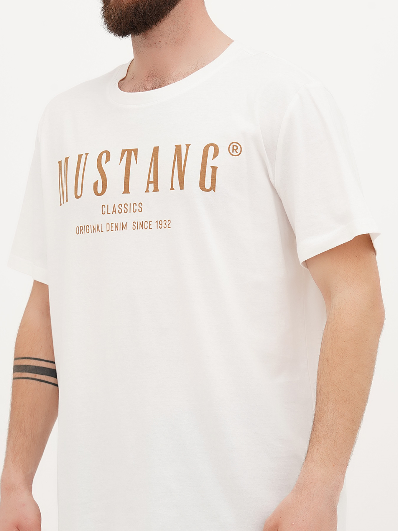 Футболка Mustang Jeans Alex C Print модель 10140811 Футболка Mustang Jeans Alex C Print модель 10140811 Фото