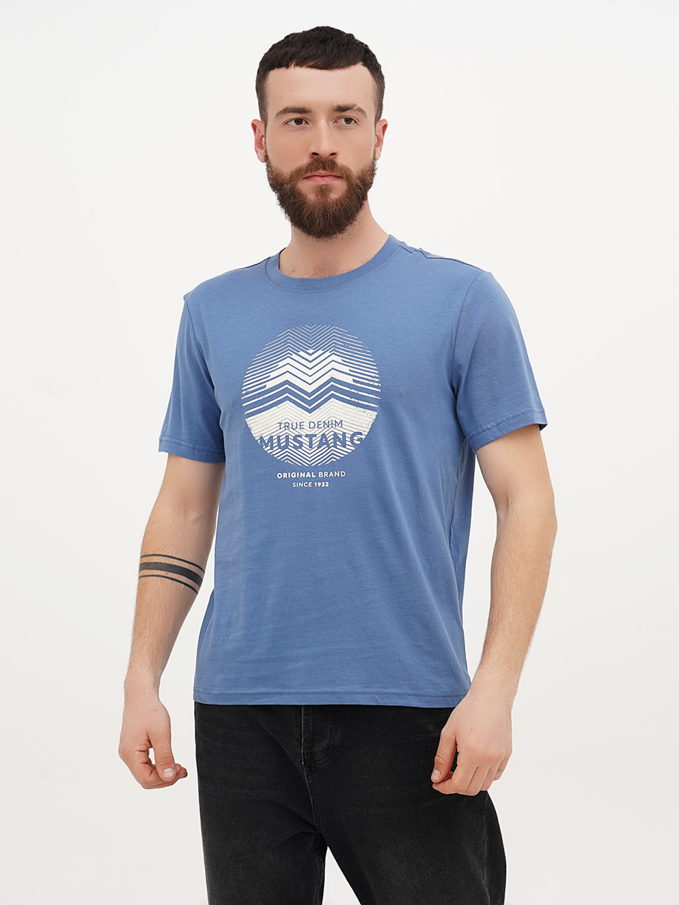 Футболка Mustang Jeans Alex C Print модель 1013823 Фото