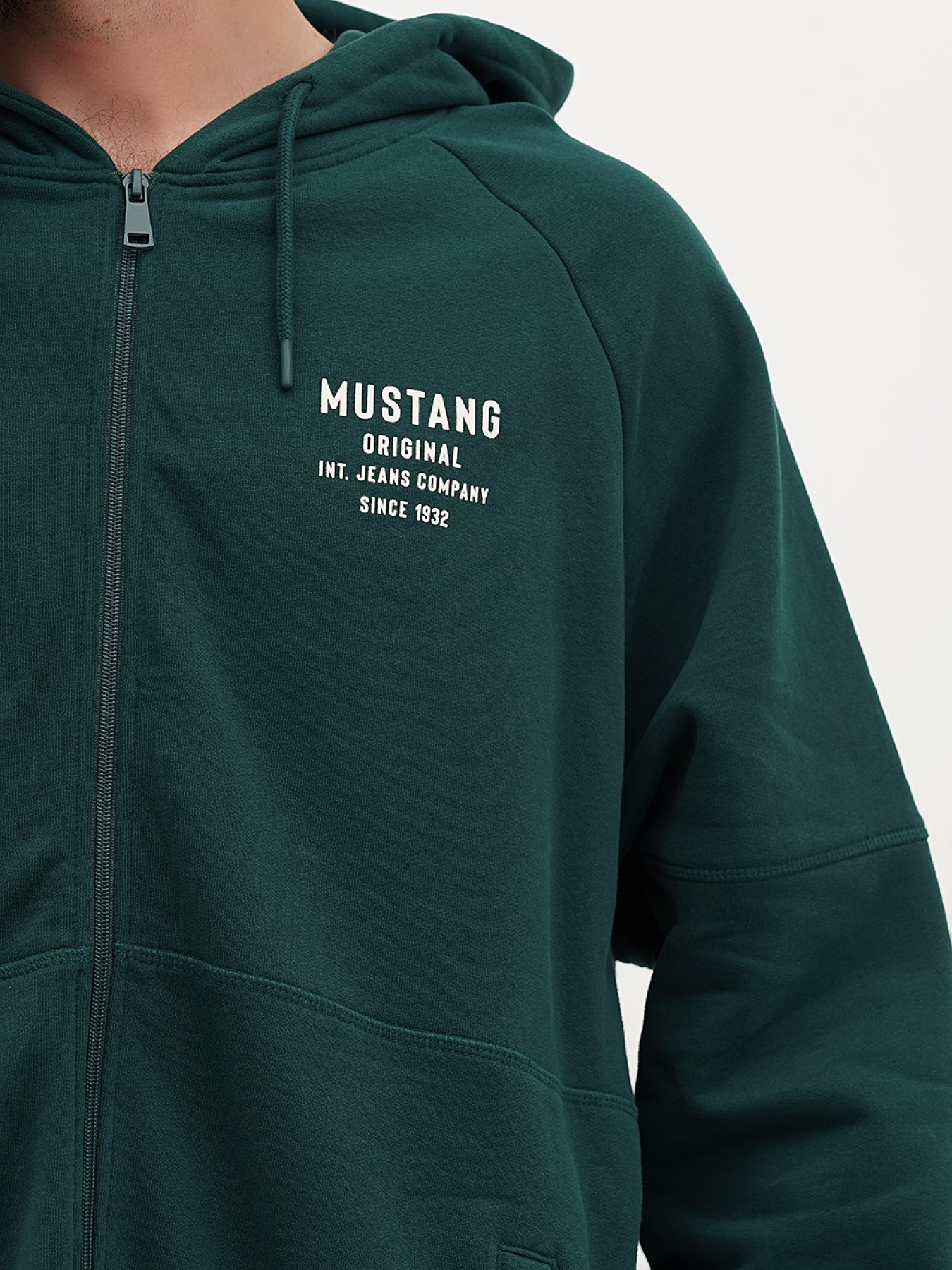 Кофта Mustang Jeans Bastian Paneled Zip- Up модель 1014510 Фото