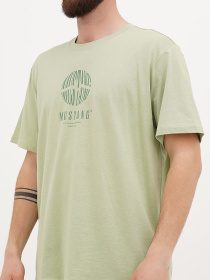 Футболка Mustang Jeans Austin модель 1014951 Фото