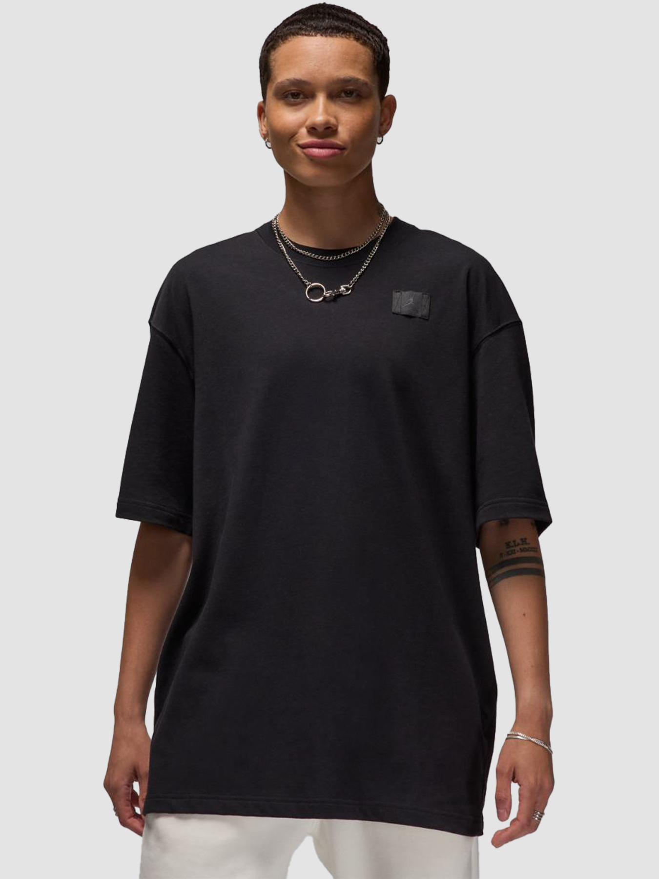 Футболка Jordan W Ss Os Essen Tee 24 модель HM4372-010 Фото