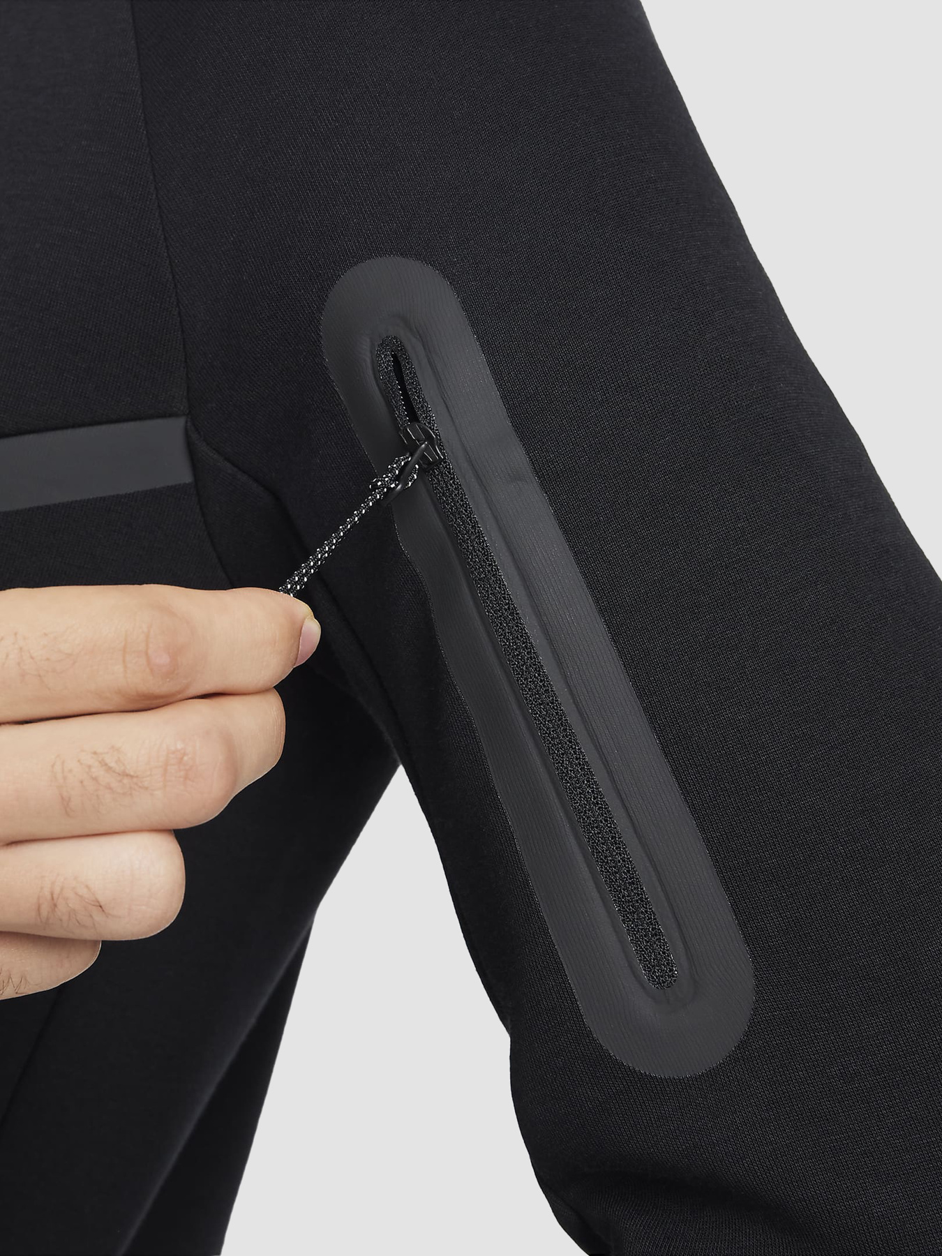 Кофта NIKE Sportswear Tech Fleece Windrunner модель HV0949-010 Кофта NIKE Sportswear Tech Fleece Windrunner модель HV0949-010 Фото