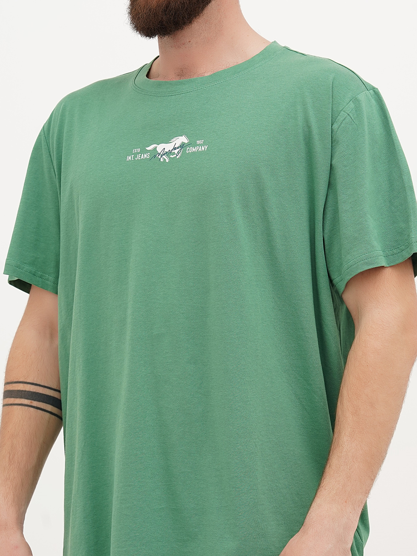 Футболка Mustang Jeans Austin модель 6015058 Фото