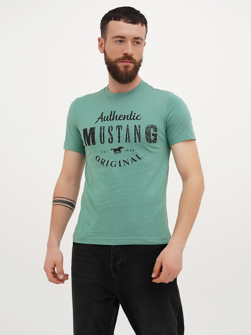 Футболка Mustang Jeans Alex C Print модель 4012988 Фото