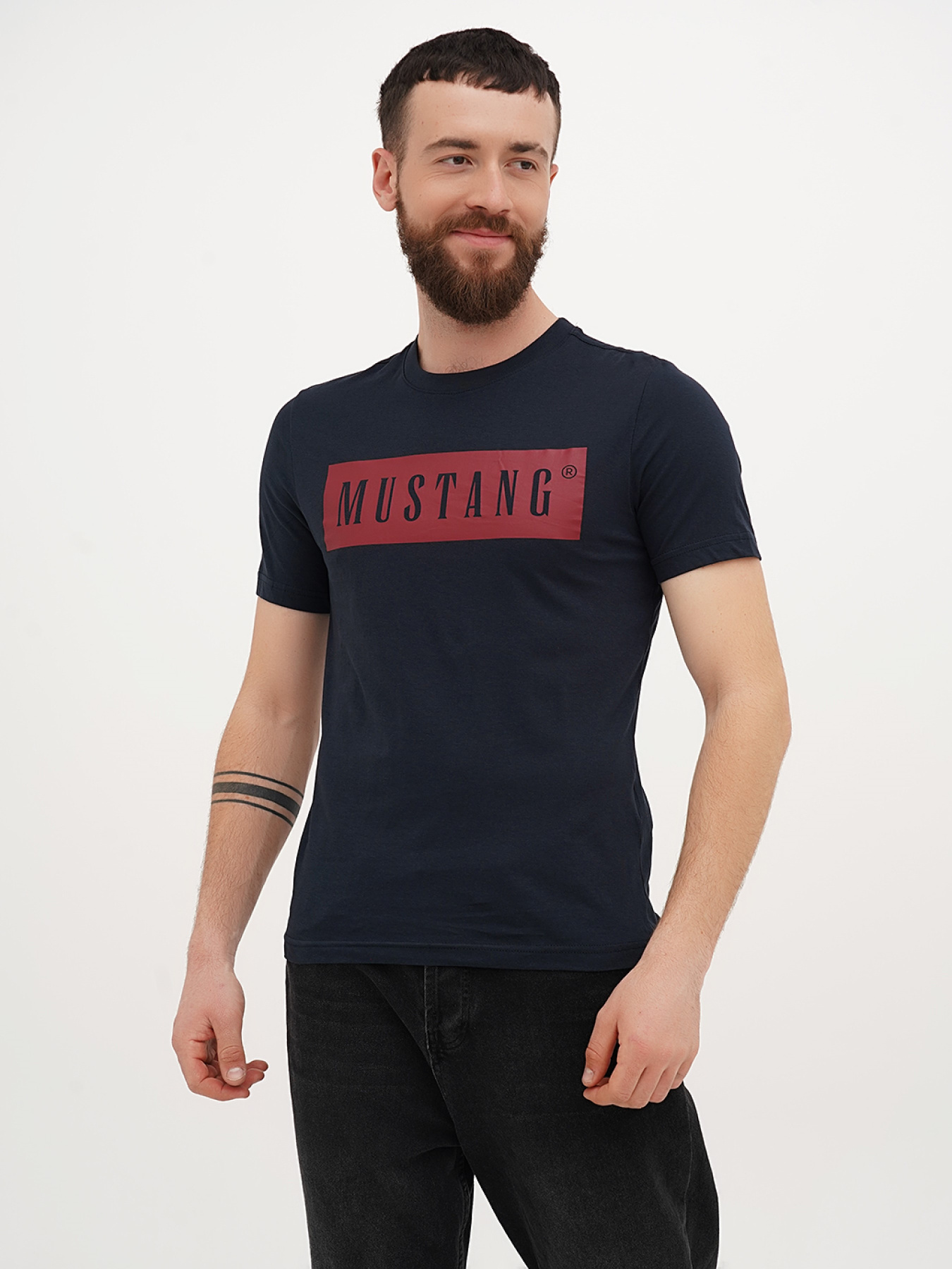 Футболка Mustang Jeans Austin модель 2014749 Фото