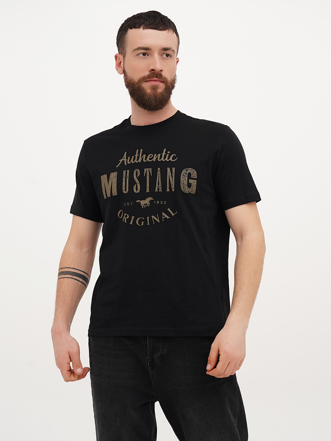 Футболка Mustang Jeans Alex C Print модель 2012988 Фото