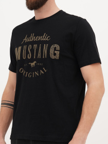 Футболка Mustang Jeans Alex C Print модель 2012988 Фото