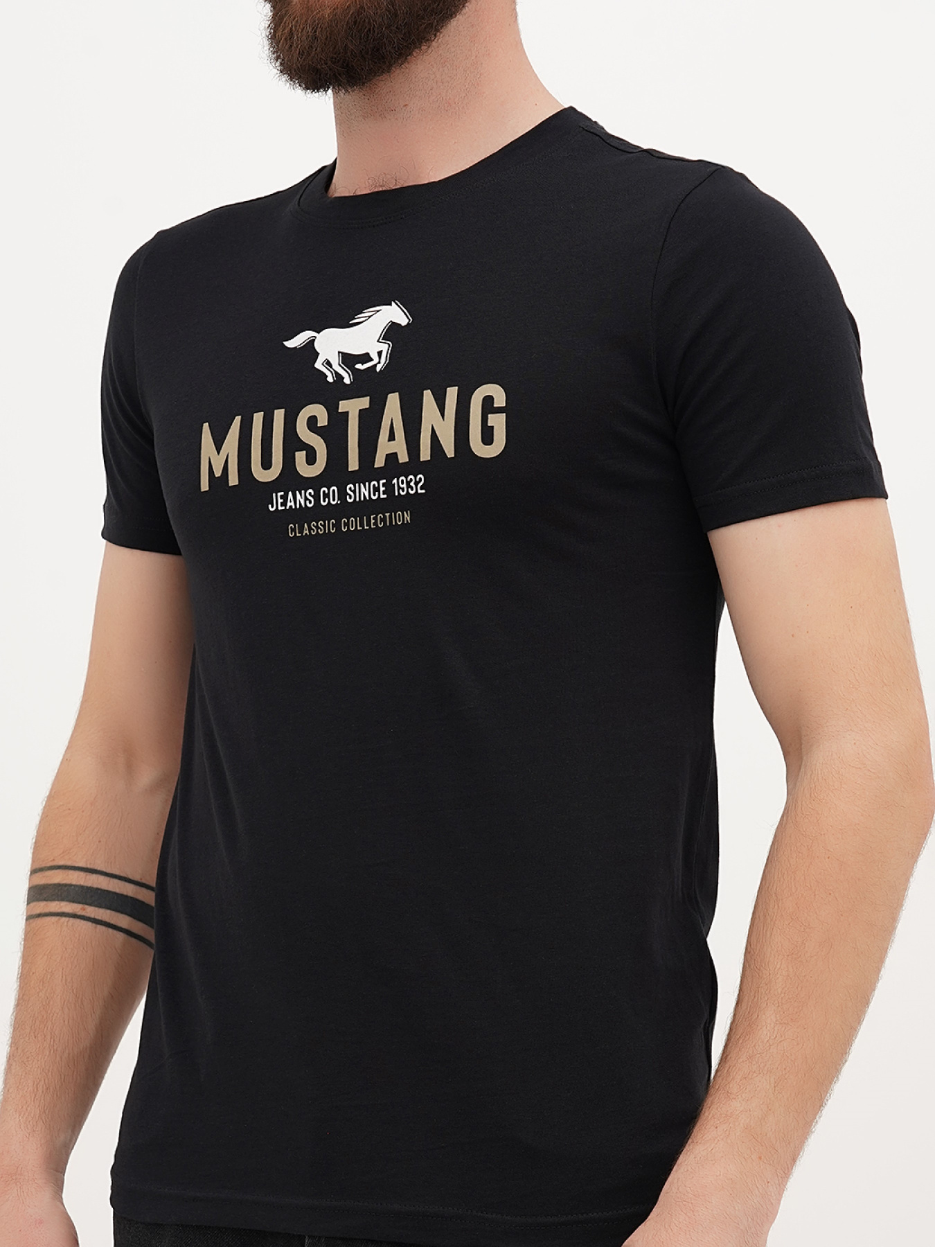 Футболка Mustang Jeans Austin модель 3015059 Фото