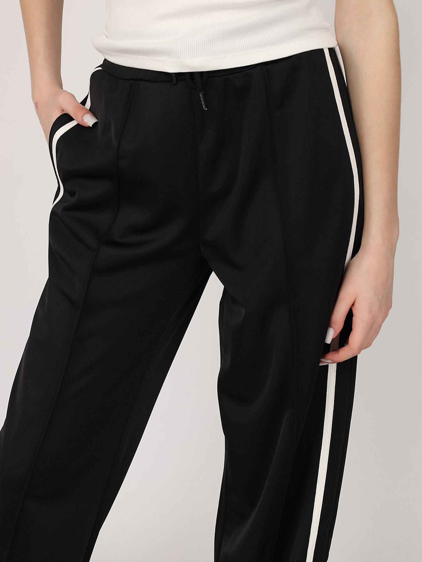 Спортивні штани YUKI модель ЦБ-00269347 Фото