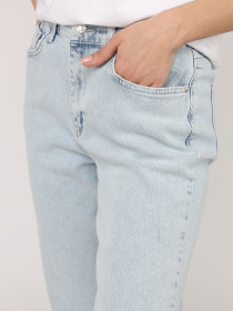 Джинсы YUKI модель ЦБ-00270118 Фото