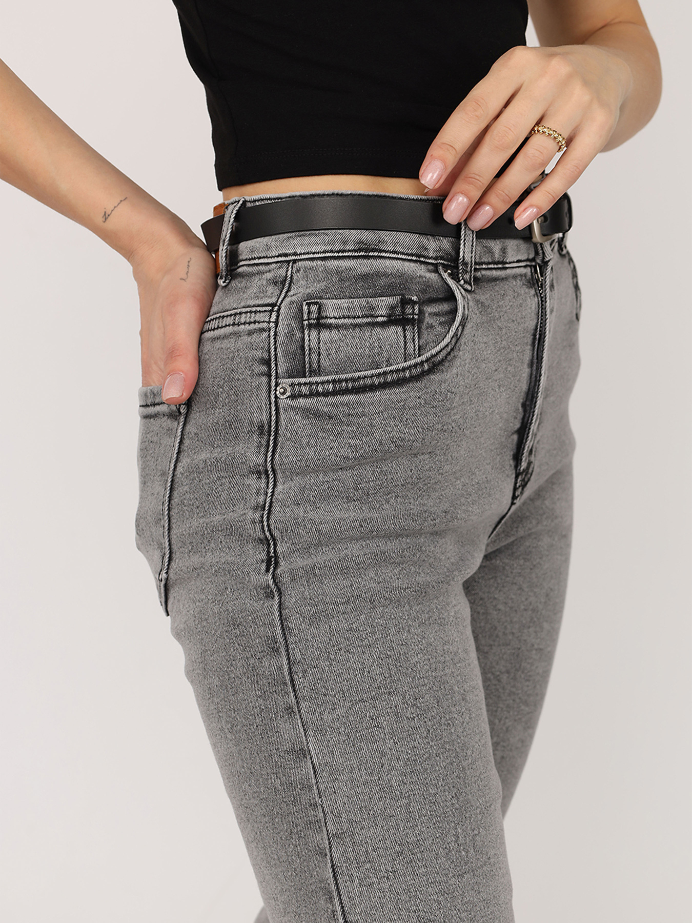 Джинси YUKI модель ЦБ-00270124 Фото