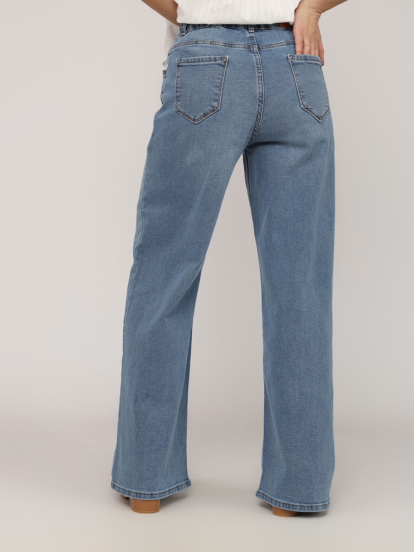 Джинсы YUKI модель ЦБ-00270125 Фото