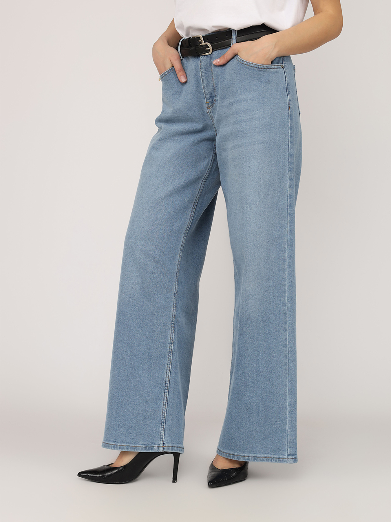 Джинси YUKI модель ЦБ-00270126 Фото