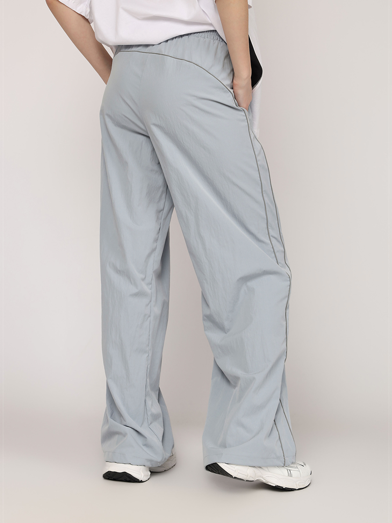 Широкі джинси YUKI модель ЦБ-00271012 Фото